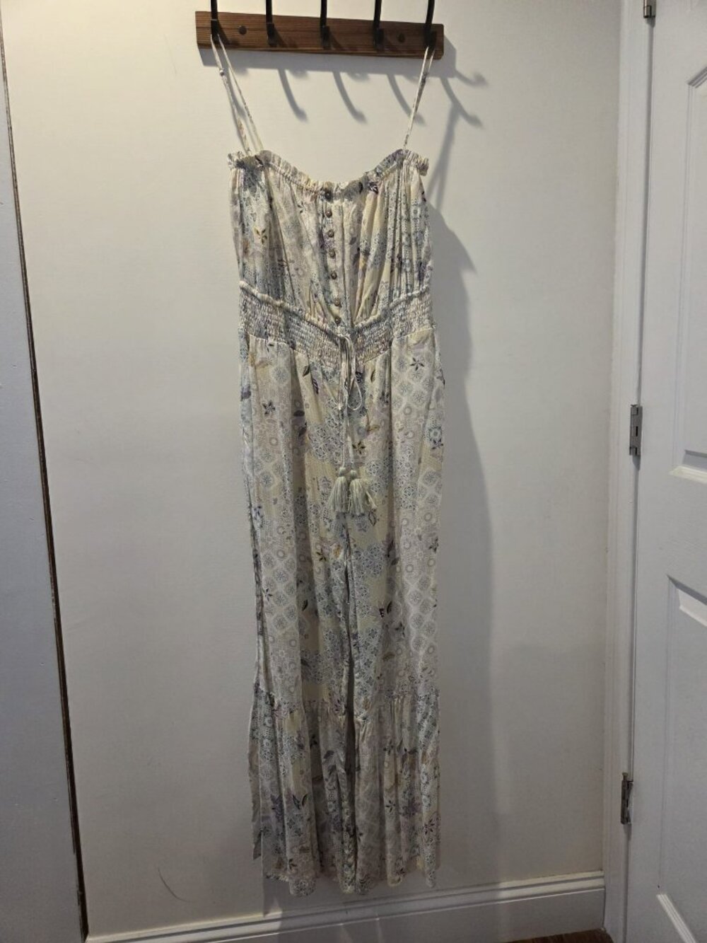 Jumpsuit size Large, Dress Forum, very pretty print, wide leg, new with tags.
